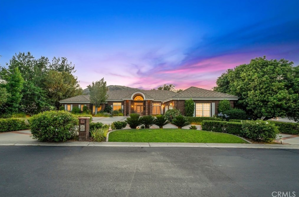 38261 Shoal Creek Dr, Murrieta, CA 92562-3068