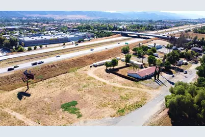 25189 Monroe Avenue, Murrieta, CA 92562 - Photo 12