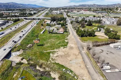 25189 Monroe Avenue, Murrieta, CA 92562 - Photo 2