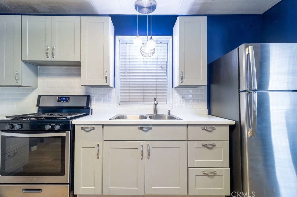 30974 Palmetto Palm Ave, Homeland, CA 92548-9548