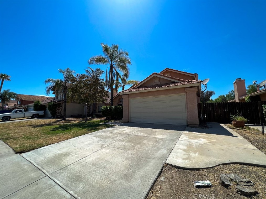 39437 Country Mill Rd, Murrieta, CA 92562-4197