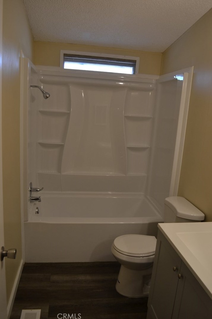 32044 Mtn, Homeland CA  92548 exterior