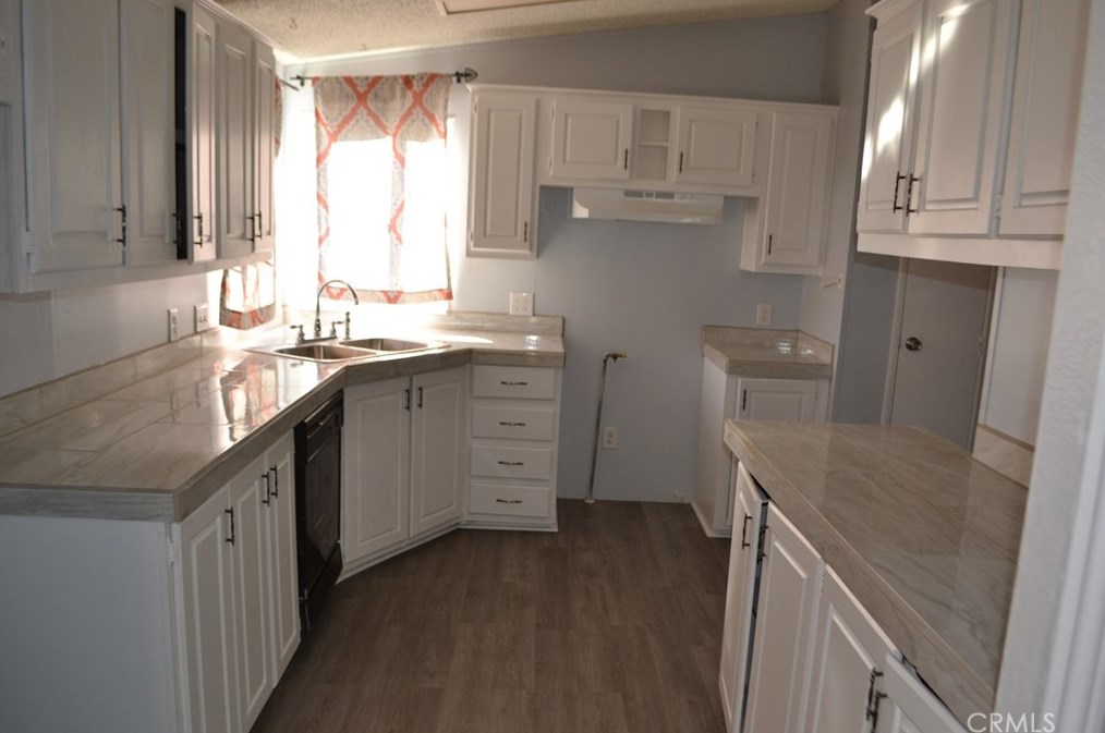 32044 Mtn, Homeland CA  92548 exterior