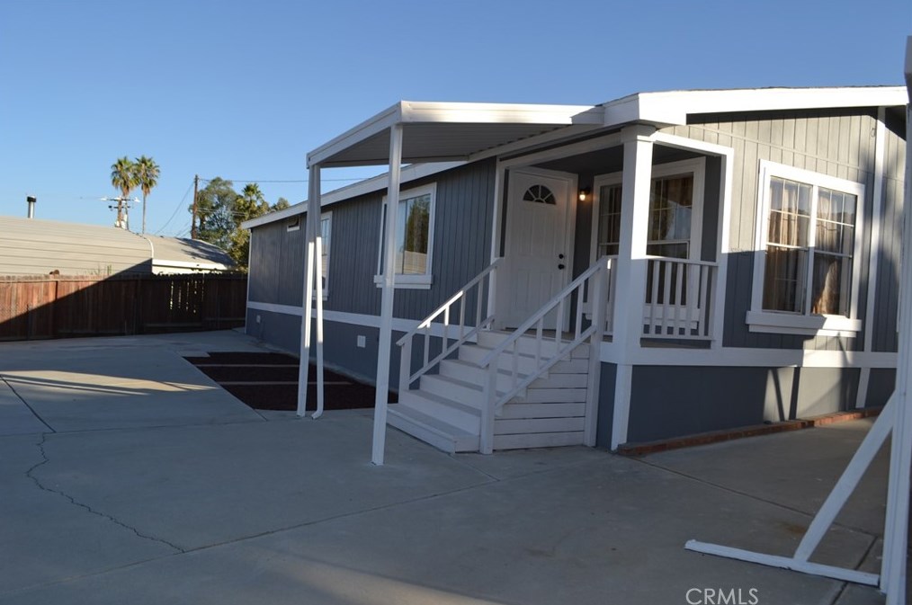 32044 Mountain Rd, Homeland CA  92548-9761 exterior