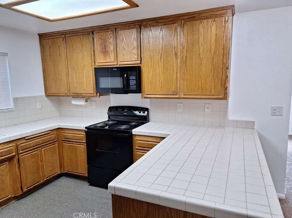356 Myrl Pl, Hemet, CA 92545-5090