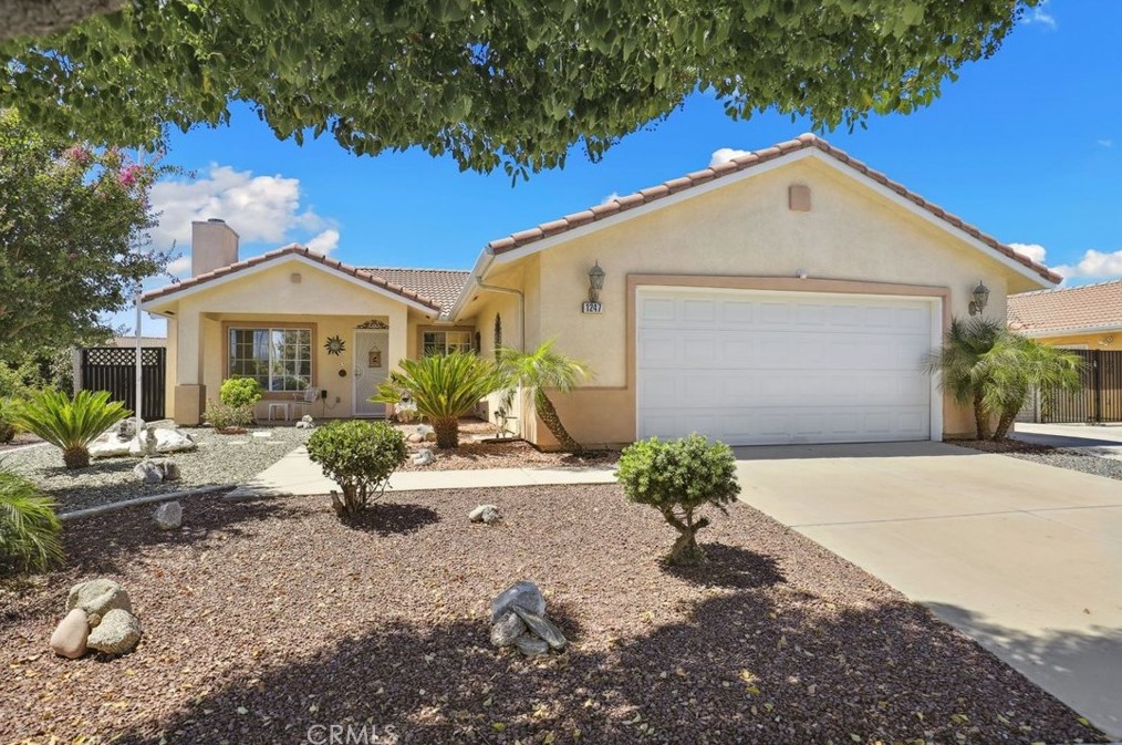 1247 Yucca Ln, Hemet, CA 92545-1258
