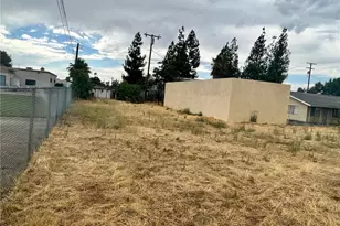 147 N Alessandro St, Hemet, CA 92543 - Photo 1