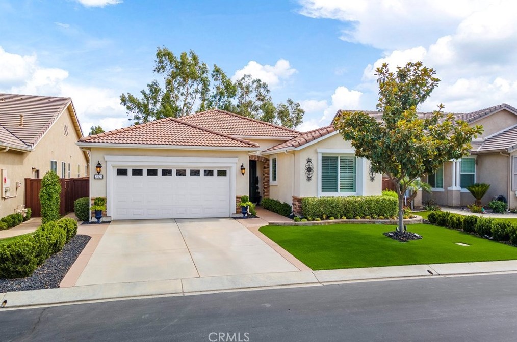 7821 Armour Dr, Hemet, CA 92545-8833