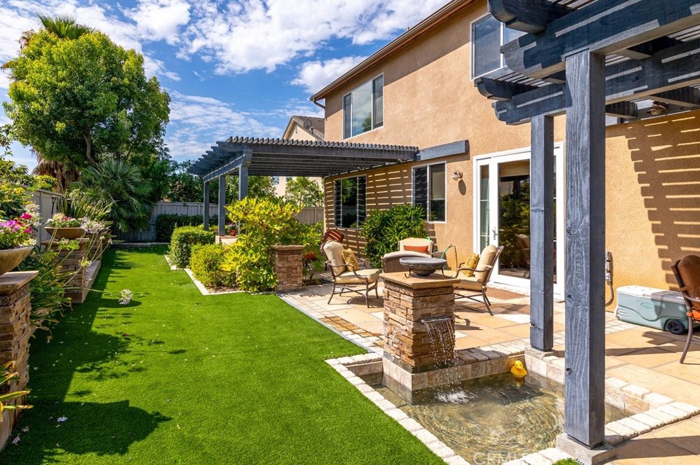 26144 Castle Ln, Murrieta, CA 92563-4382