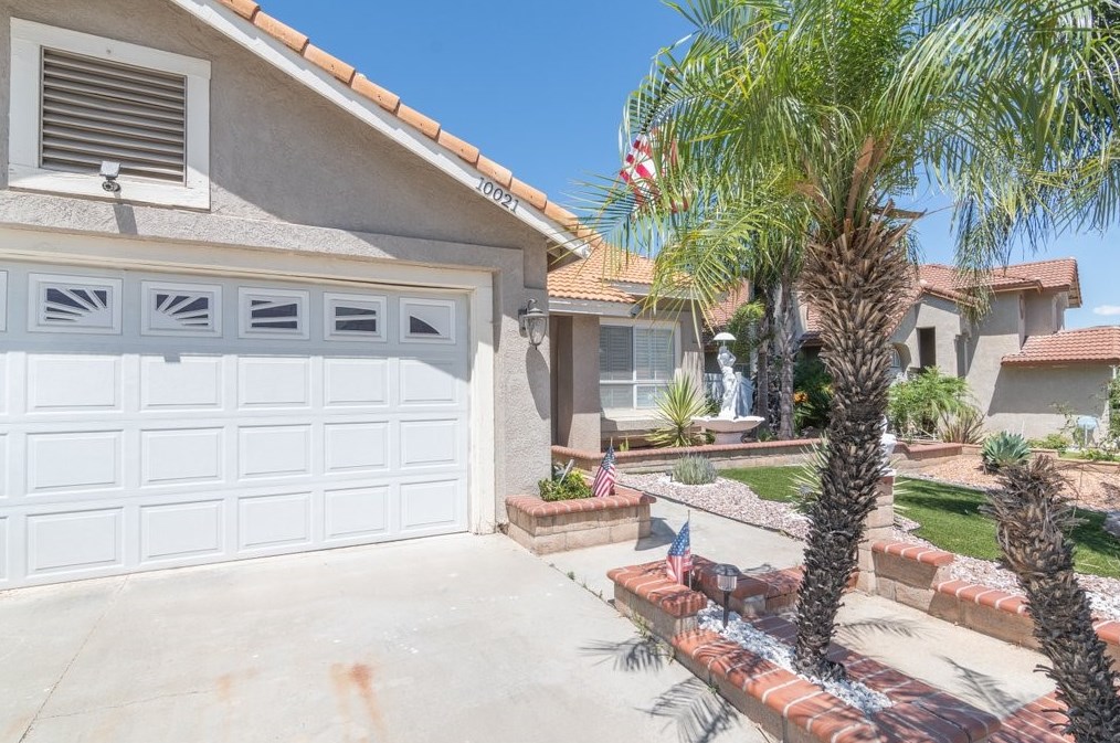 10021 Cartagena Dr, Moreno Valley, CA 92557-2666