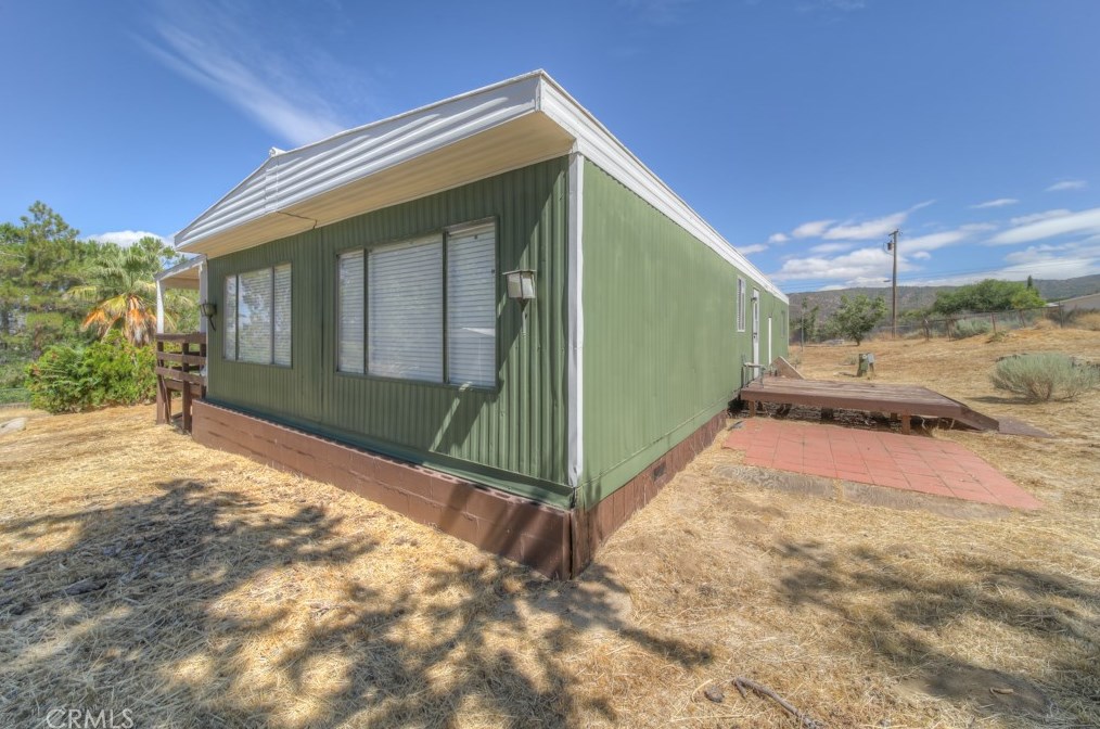 58771 Yaw Rd, Anza CA  92539-9583 exterior