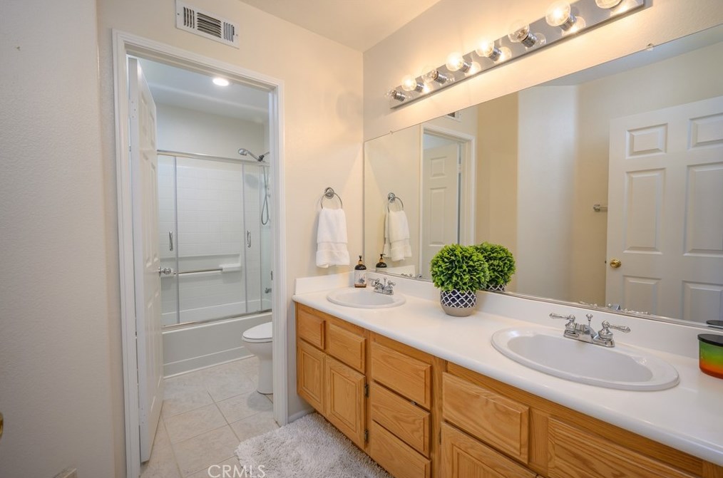 40222 Patchwork Ln, Murrieta CA  92562-4783 exterior