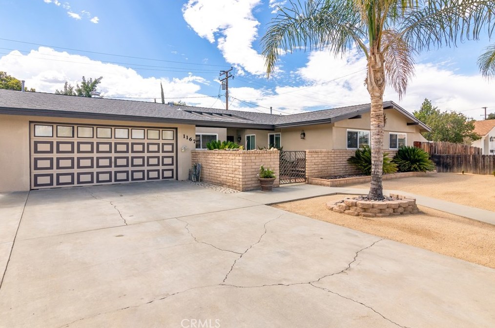 1167 Via Del Echo, Hemet, CA 92543-8027
