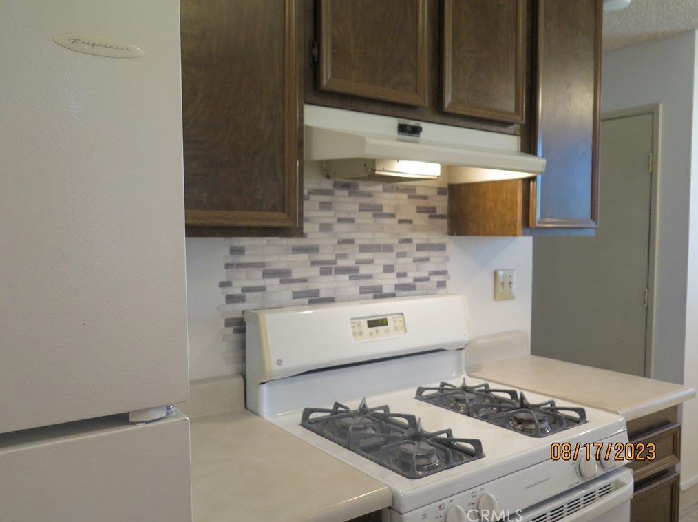 2069 Calle Diablo, Hemet, CA 92545-2527
