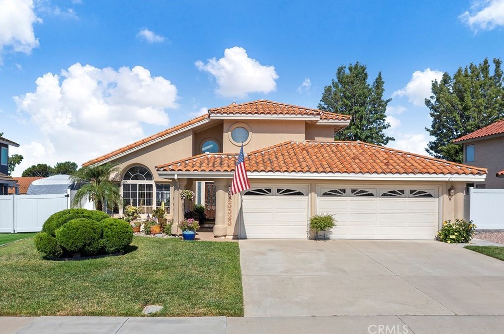 25523 Blackthorne Dr, Murrieta, CA 92563-5352