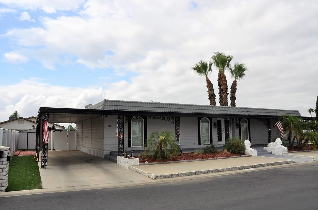 601 N Kirby St #329, Hemet, CA 92545