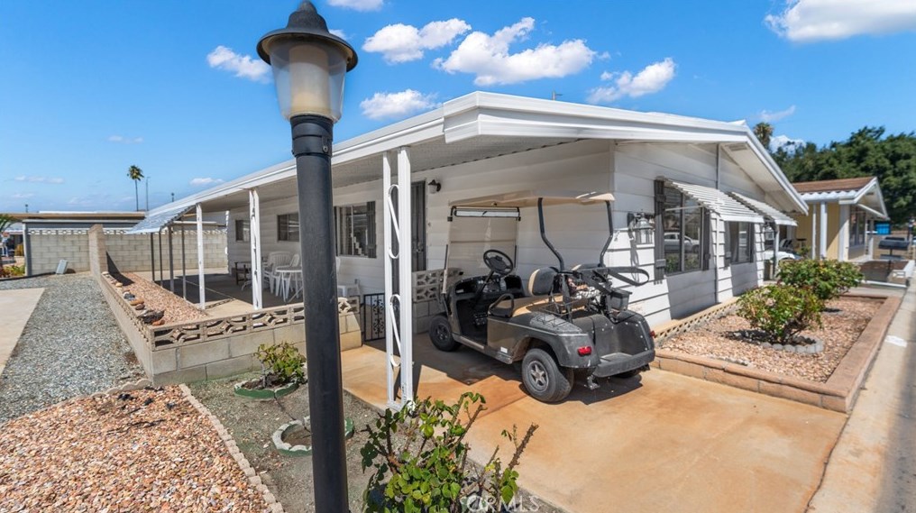 601 N Kirby St #142, Hemet, CA 92545