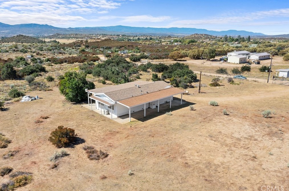 37202 Polliwog Rd, Anza CA  92539-8880 exterior