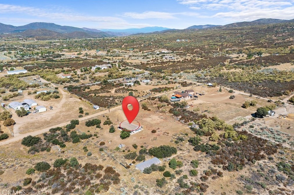 37202 Polliwog Rd, Anza CA  92539-8880 exterior
