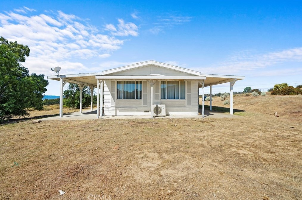 37202 Polliwog Rd, Anza CA  92539-8880 exterior