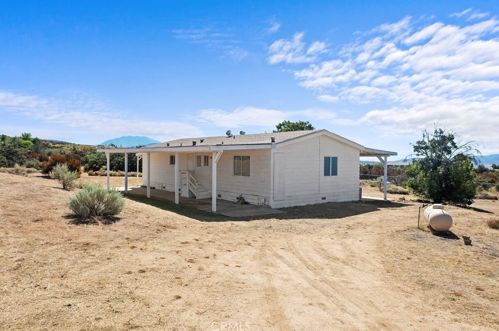 37202 Polliwog Rd, Anza CA  92539-8880 exterior