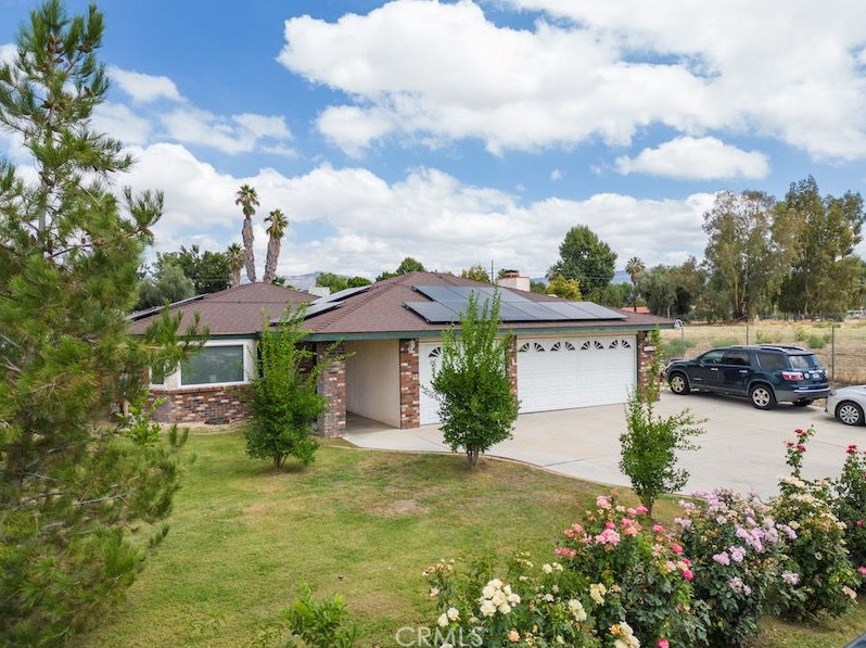 41444 Orange Pl, Hemet, CA 92544-6372