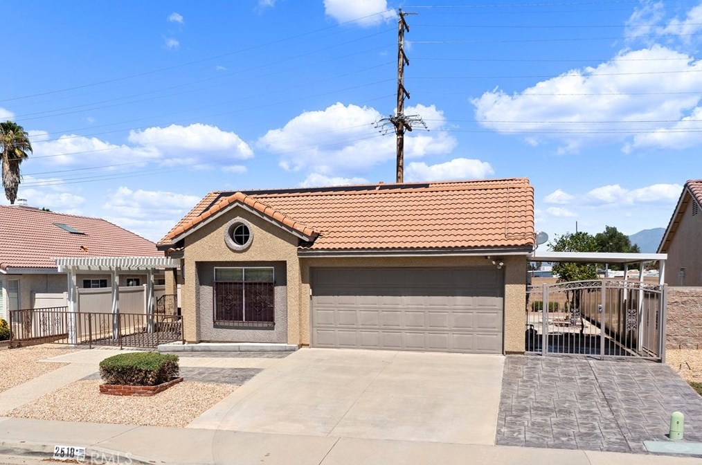 2518 Cypress St, Hemet, CA 92545-5345