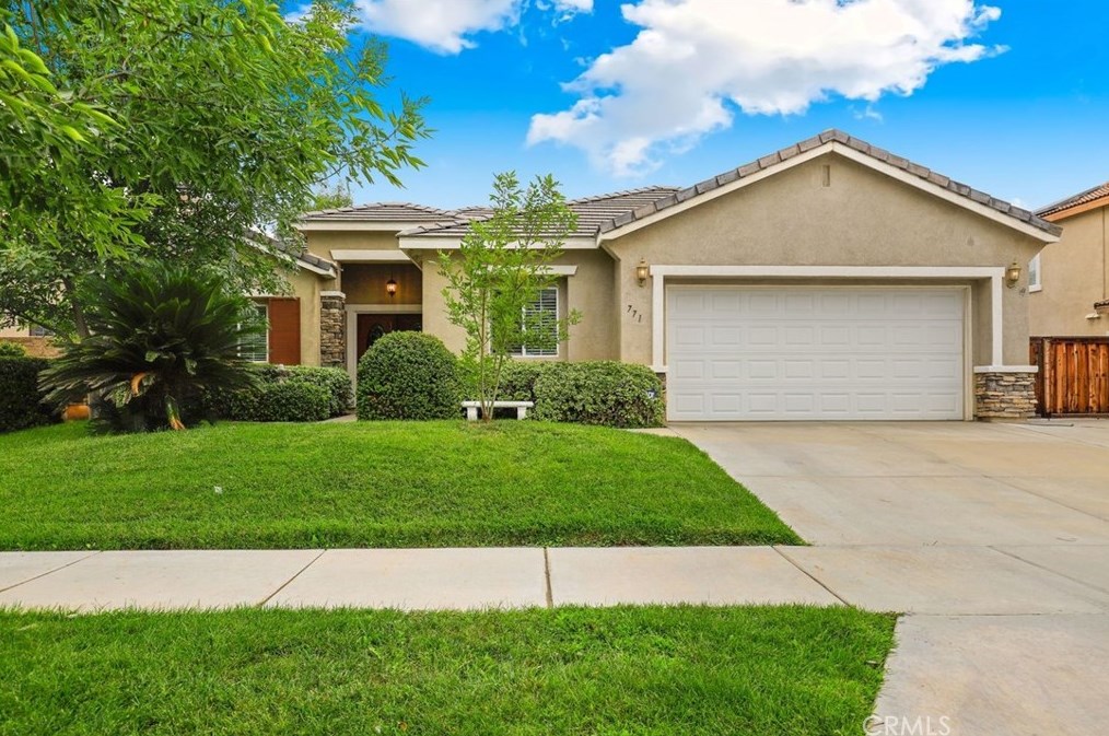 771 Shiraz Dr, Hemet, CA 92545-1519