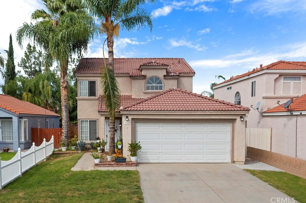 1085 Lilac St, Hemet, CA 92545-4771