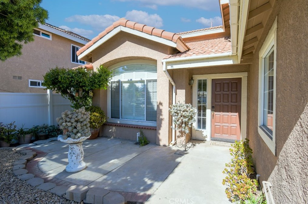 23962 Corinth Dr, Murrieta, CA 92562-2130