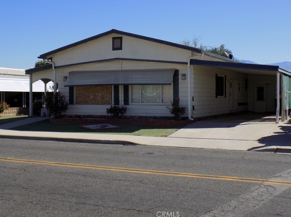 1090 Lyon Ave, Hemet, CA 92543-1752
