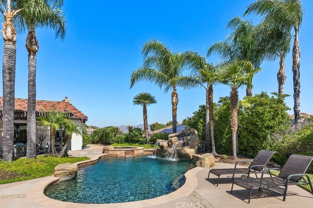 38662 Quail Rdg Dr, Murrieta CA 92562-3065 exterior