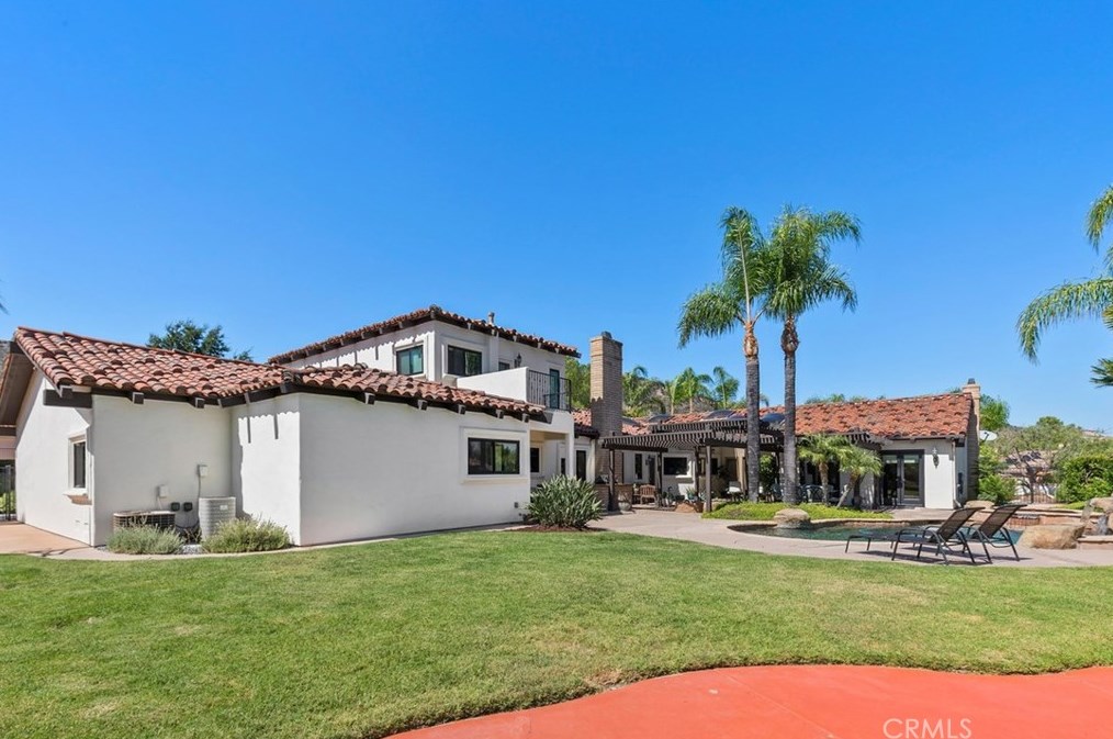 38662 Quail Rdg Dr, Murrieta CA 92562-3065 exterior