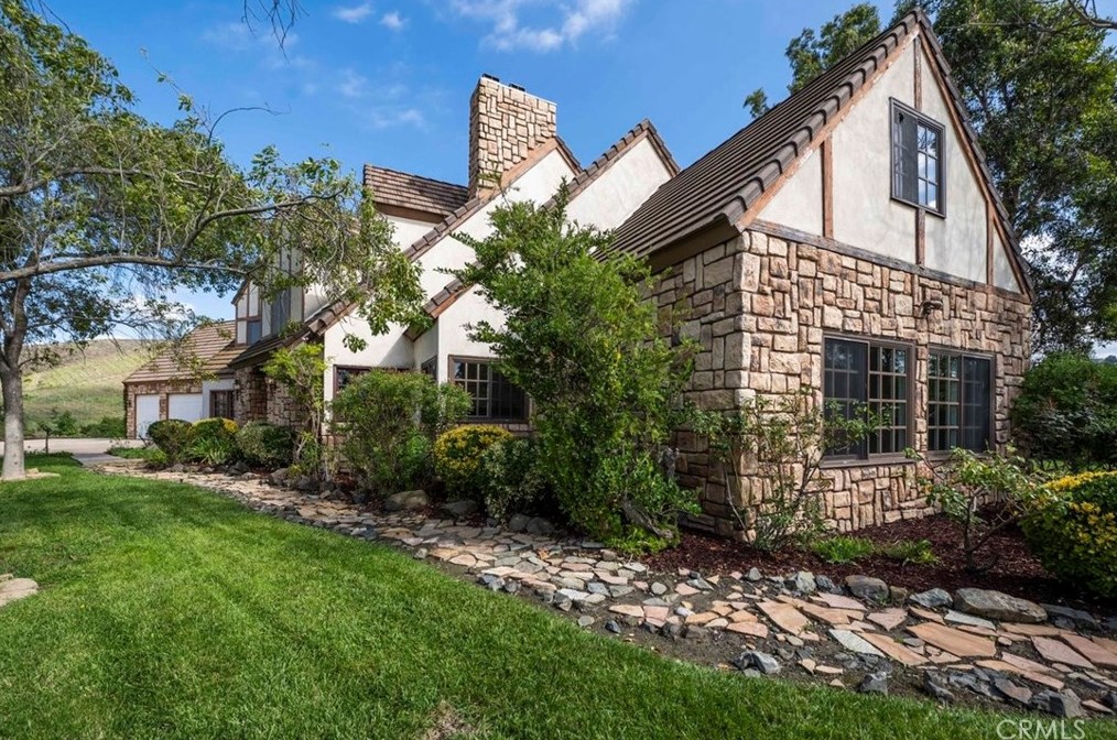 43750 Sandia Creek Dr, Temecula, CA 92590