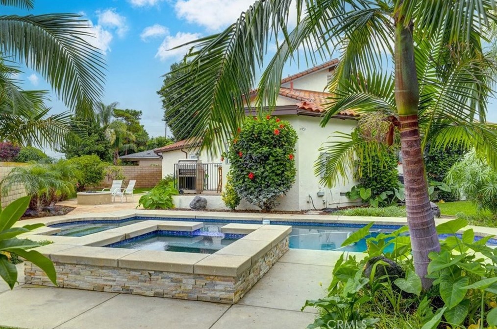 16521 Mount Cook Cir, Santa Ana, CA 92708-2433