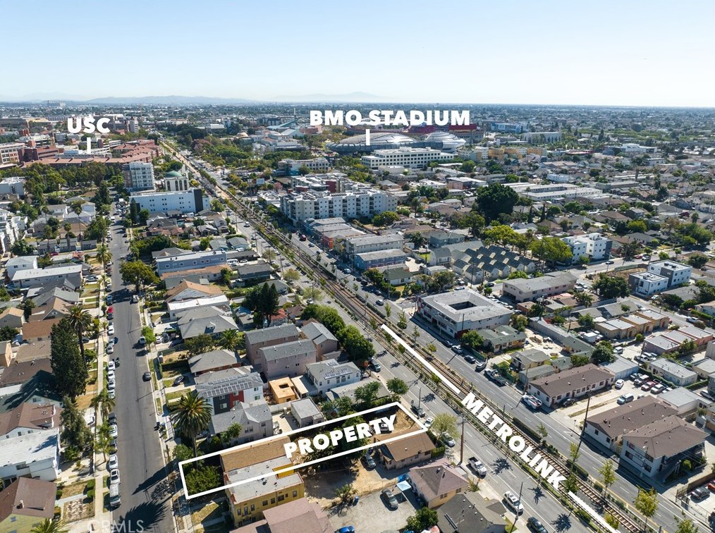 1268 37th Dr, Los Angeles, CA 90007-4211