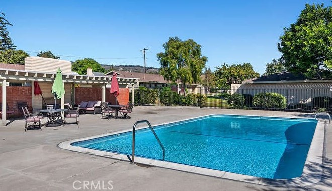 2241 Camilar Dr, Camarillo CA  93010-2060 exterior