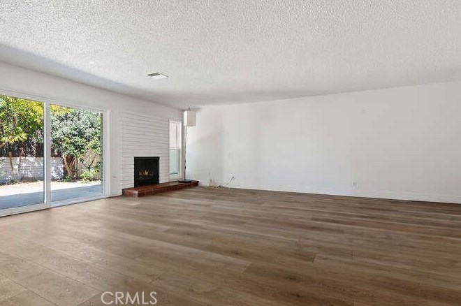 2241 Camilar Dr, Camarillo CA  93010-2060 exterior