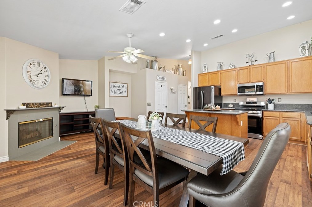 22896 Penasco Cir, Lakeview, CA 92567-9655