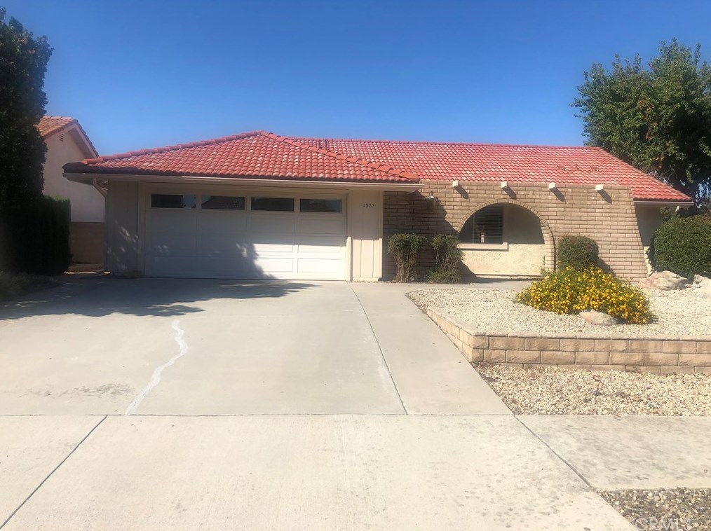 1970 Silver Oak Way, Hemet, CA 92545-7770