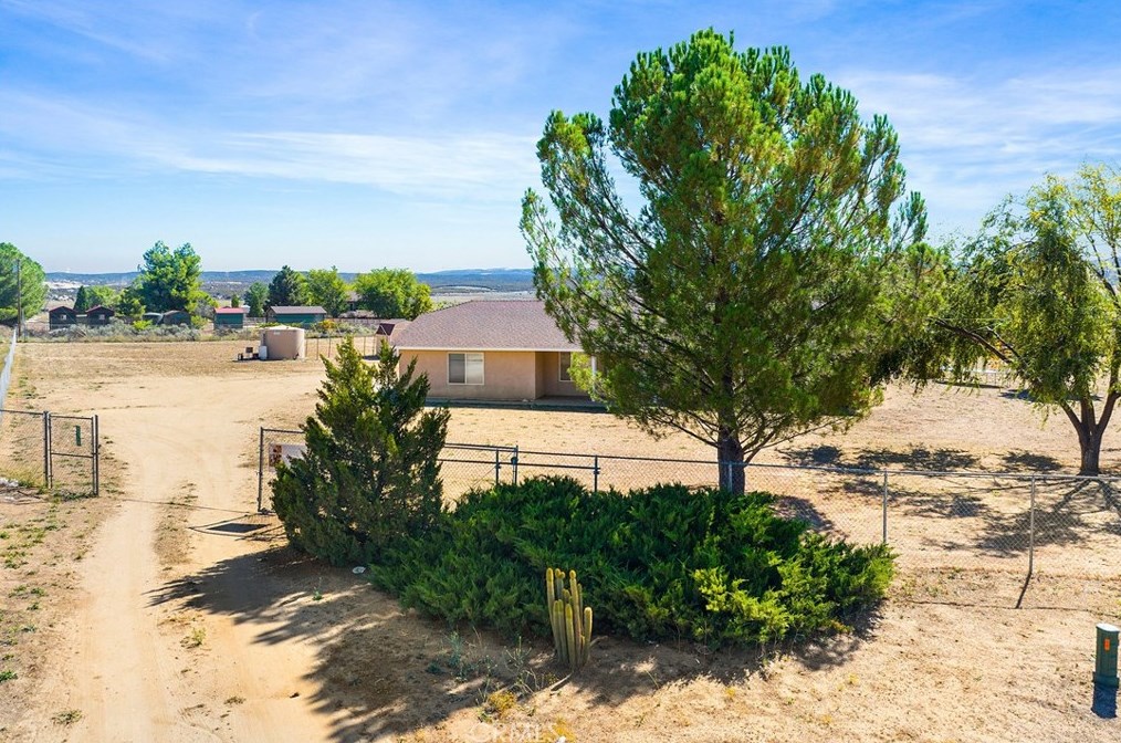 49715 Chickasaw Ct, Aguanga, CA 92536