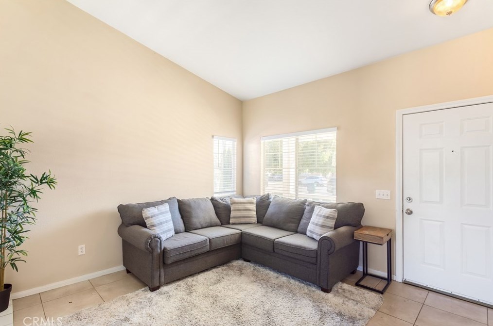42934 Charlton Ave, Hemet, CA 92544-3337