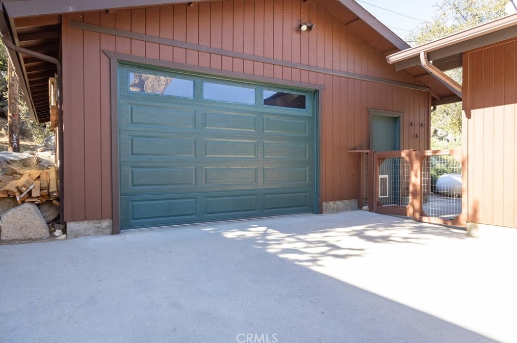 725 Burlando Rd, Lake Isabella, CA 93240