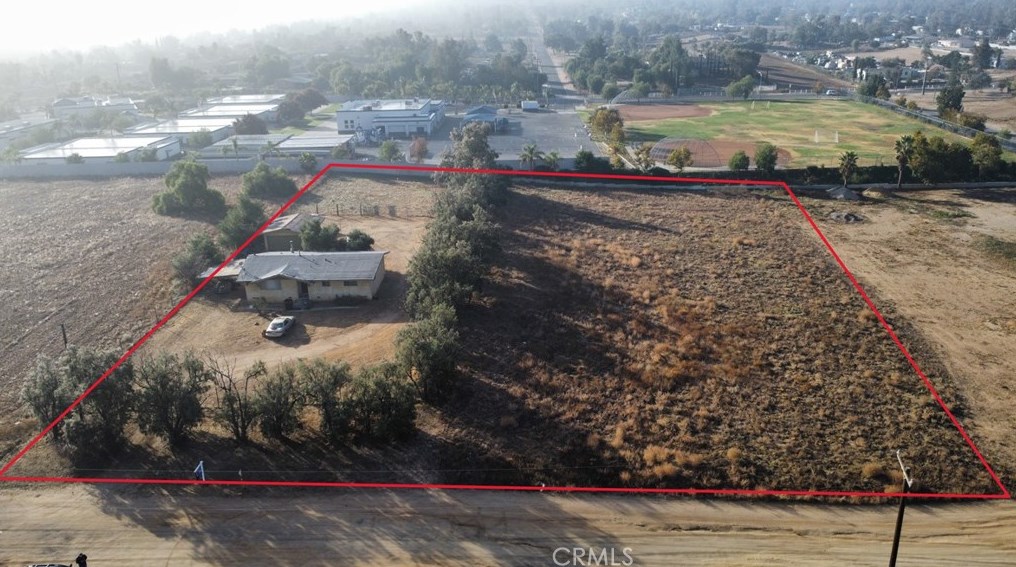 21327 Pinewood St, Perris, CA 92570