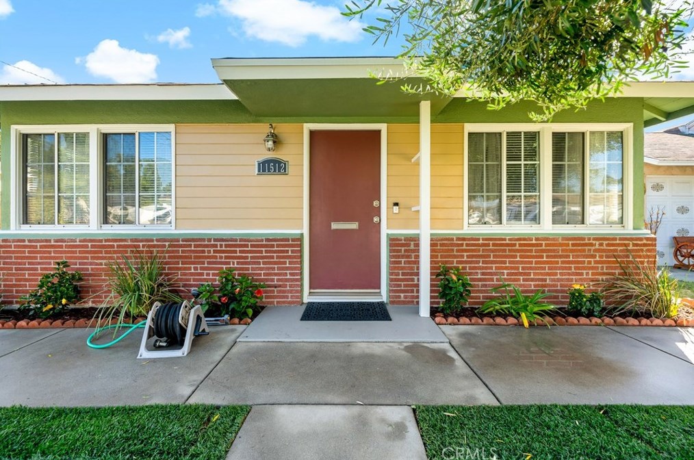 11512 Richeon Ave, Downey, CA 90241