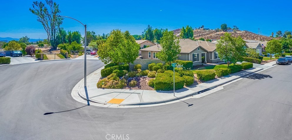 31716 Yale Ln, Menifee, CA 92584