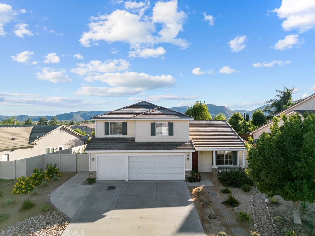 23481 Mountain Breeze Dr, Murrieta, CA 92562-5034