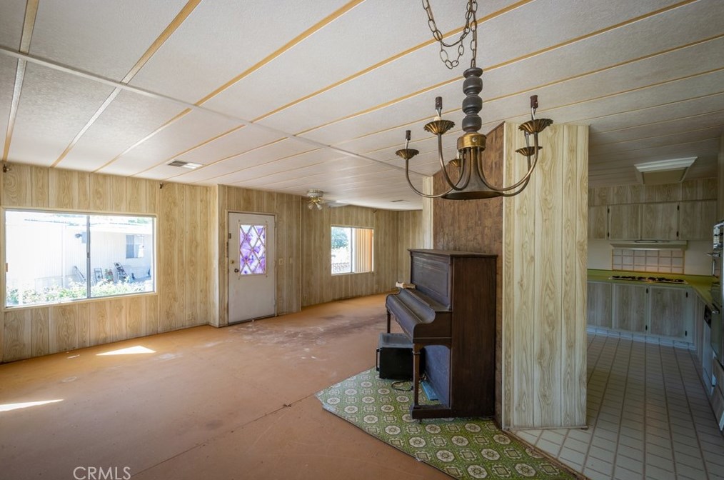 175 N Manzanita Ct, San Jacinto, CA 92582