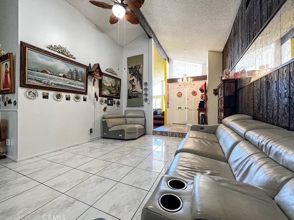 2812 E Valley View Ave, West Covina, CA 91792