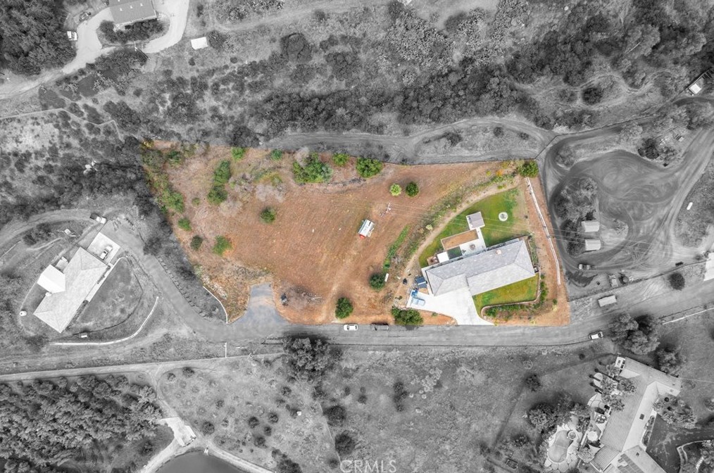 2916 Vista Del Rio, Fallbrook CA  92028-8440 exterior